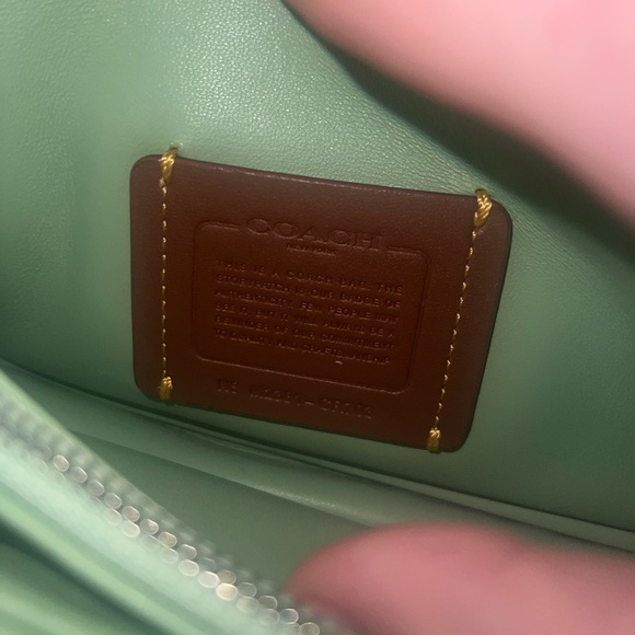 Coach Pillow Tabby 20 Shoulder Bag - Picture 14 of 15